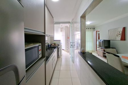 Apartamento para alugar com 89m², 2 quartos e 2 vagas Apartamento para alugar com 89m², 2 quartos e 2 vagasCozinha