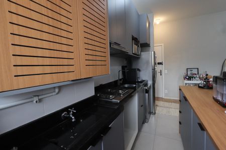 Apartamento à venda com 60m², 2 quartos e 1 vagaCozinha e Área de Serviço