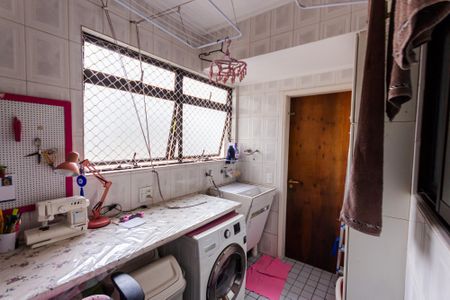 Apartamento à venda com 111m², 3 quartos e 2 vagas Apartamento à venda com 111m², 3 quartos e 2 vagasÁrea de Serviço