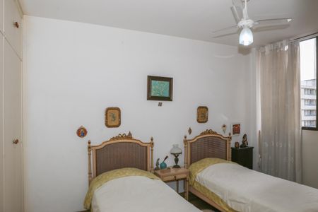 Apartamento à venda com 110m², 3 quartos e 1 vaga Apartamento à venda com 110m², 3 quartos e 1 vagaQuarto 2