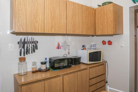 Apartamento à venda com 110m², 3 quartos e 1 vaga Apartamento à venda com 110m², 3 quartos e 1 vagaCozinha e Área de Serviço