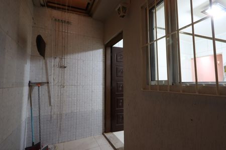 Casa à venda com 68m², 2 quartos e 1 vagaÁrea de Serviço