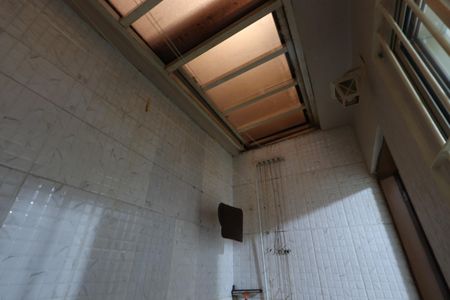 Casa à venda com 68m², 2 quartos e 1 vagaÁrea de Serviço