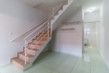 Sala de casa de condomínio para alugar com 2 quartos, 65m² em Vila Caputera, Mogi das Cruzes