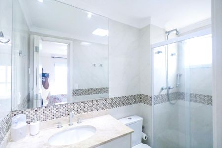 Apartamento à venda com 106m², 3 quartos e 3 vagasBanheiro da Suíte