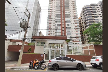 Apartamento à venda com 106m², 3 quartos e 3 vagasFachada