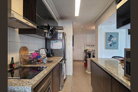 Apartamento à venda com 93m², 2 quartos e 2 vagasCozinha