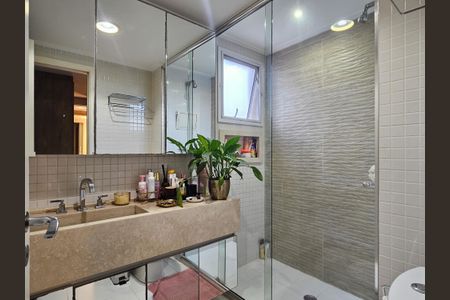 Apartamento à venda com 93m², 2 quartos e 2 vagasBanheiro da Suíte