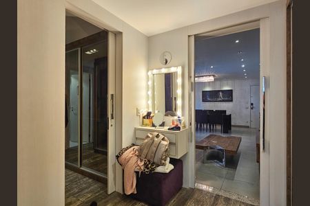 Apartamento à venda com 93m², 2 quartos e 2 vagasBanheiro