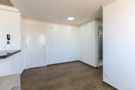 Sala de apartamento à venda com 2 quartos, 43m² em Vila Carmosina, São Paulo