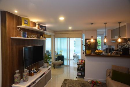 Sala de apartamento à venda com 2 quartos, 74m² em Barra da Tijuca, Rio de Janeiro