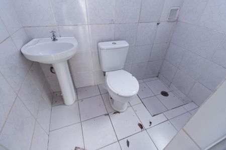 Casa à venda com 240m², 2 quartos e 4 vagas Casa à venda com 240m², 2 quartos e 4 vagasÁrea de Serviço