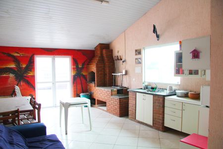 Casa à venda com 120m², 2 quartos e 2 vagasChurrasqueira