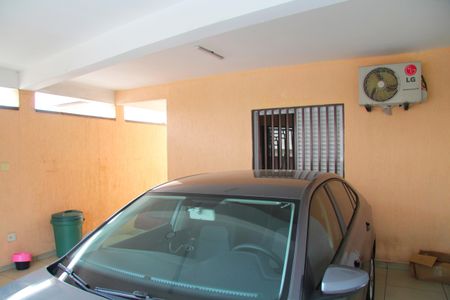 Casa à venda com 120m², 2 quartos e 2 vagasGaragem