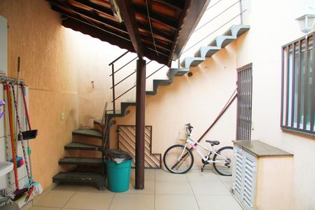 Casa à venda com 120m², 2 quartos e 2 vagasÁrea de Serviço