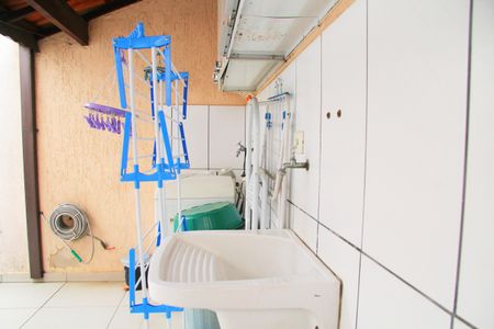 Casa à venda com 120m², 2 quartos e 2 vagasÁrea de Serviço