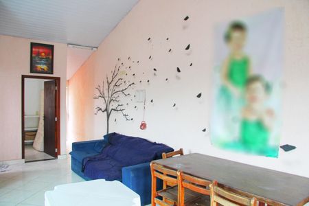 Casa à venda com 120m², 2 quartos e 2 vagasChurrasqueira