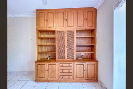 Apartamento à venda com 70m², 1 quarto e sem vaga Apartamento à venda com 70m², 1 quarto e sem vagaSala