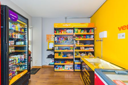 Apartamento à venda com 124m², 3 quartos e 2 vagas Apartamento à venda com 124m², 3 quartos e 2 vagasMini Mercado