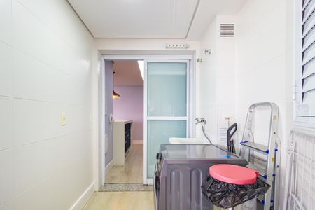 Apartamento à venda com 124m², 3 quartos e 2 vagas Apartamento à venda com 124m², 3 quartos e 2 vagasÁrea de Serviço