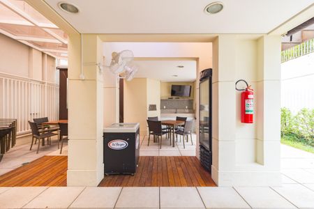 Apartamento à venda com 124m², 3 quartos e 2 vagas Apartamento à venda com 124m², 3 quartos e 2 vagasChurrasqueira