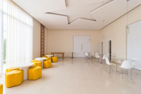 Apartamento à venda com 124m², 3 quartos e 2 vagas Apartamento à venda com 124m², 3 quartos e 2 vagasÁrea comum - Salão de Festas 2