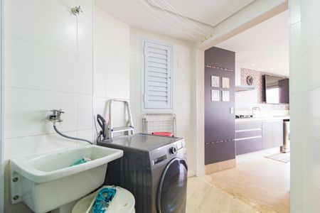 Apartamento à venda com 124m², 3 quartos e 2 vagas Apartamento à venda com 124m², 3 quartos e 2 vagasÁrea de Serviço