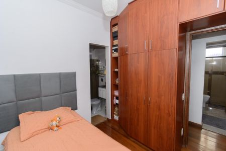 Apartamento à venda com 143m², 3 quartos e 2 vagasSuíte