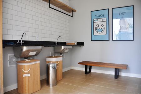 Apartamento para alugar com 39m², 2 quartos e sem vagaÁrea Comum - Lavanderia 