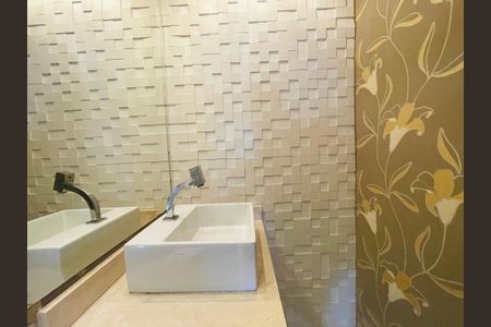 Apartamento à venda com 103m², 3 quartos e 2 vagasBanheiro 3