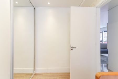 Apartamento à venda com 98m², 3 quartos e 2 vagasQuarto 1