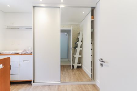 Apartamento à venda com 98m², 3 quartos e 2 vagasQuarto 1