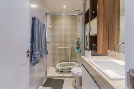 Apartamento à venda com 98m², 3 quartos e 2 vagasBanheiro Social