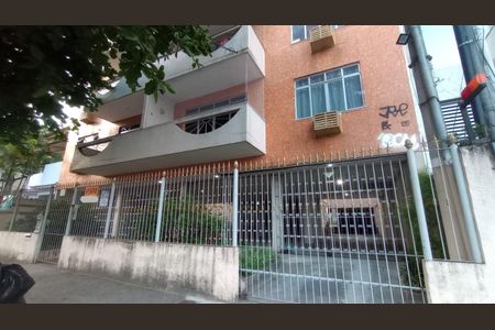Apartamento à venda com 100m², 3 quartos e 1 vagaFachada com Placa