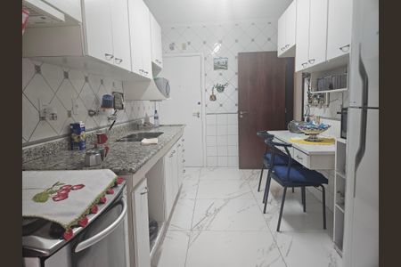 Apartamento à venda com 84m², 3 quartos e 2 vagasCozinha