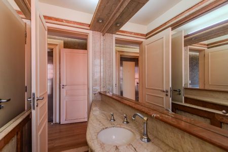 Apartamento à venda com 265m², 3 quartos e 1 vagaLavabo