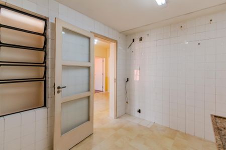 Apartamento à venda com 265m², 3 quartos e 1 vagaCozinha