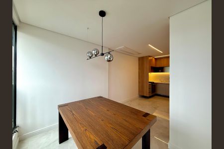 Apartamento à venda com 58m², 2 quartos e 1 vagaSala