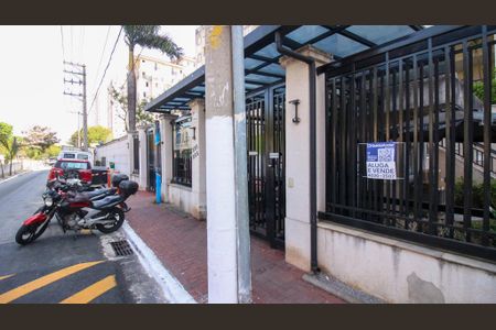 Apartamento para alugar com 67m², 2 quartos e 1 vagaFachada