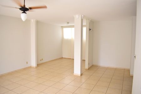 Apartamento para alugar com 216m², 4 quartos e 1 vagaSala