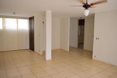 Apartamento para alugar com 216m², 4 quartos e 1 vagaSala