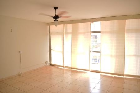 Apartamento para alugar com 216m², 4 quartos e 1 vagaSala