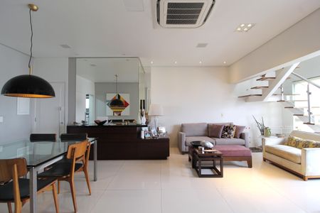 Sala de apartamento à venda com 3 quartos, 215m² em Moema, São Paulo