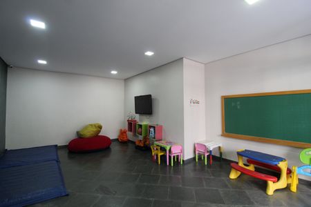 Apartamento à venda com 215m², 3 quartos e 3 vagasÁrea Comum - Brinquedoteca