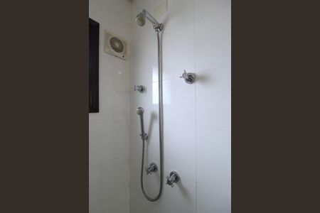 Apartamento à venda com 215m², 3 quartos e 3 vagasBanheiro da Suíte 2