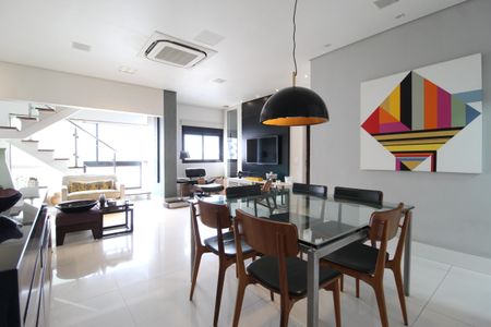 Apartamento à venda com 215m², 3 quartos e 3 vagasSala