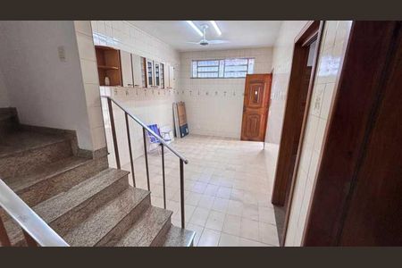 Casa à venda com 249m², 4 quartos e 2 vagas