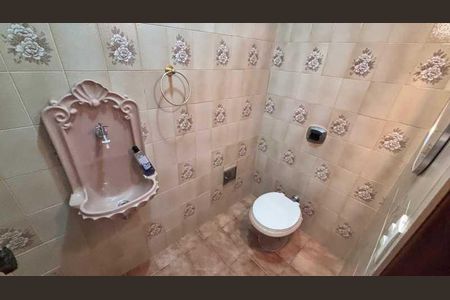 Casa à venda com 249m², 4 quartos e 2 vagas