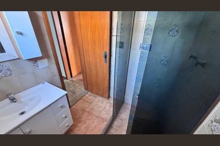 Casa à venda com 249m², 4 quartos e 2 vagas