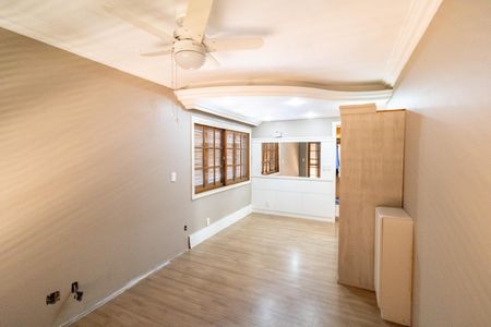 Casa de condomínio à venda com 504m², 4 quartos e 8 vagas Casa de condomínio à venda com 504m², 4 quartos e 8 vagasSuíte 3